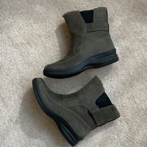 L.L. Bean TEK 2.5 Leather Ankle Boots Women’s 9